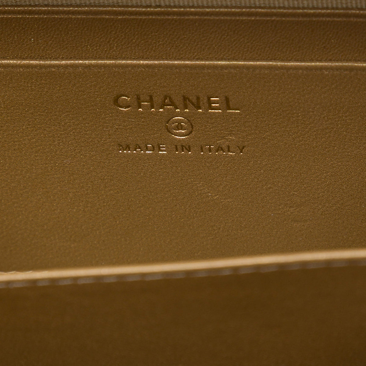 Chanel CC Quilted Lambskin Pearl Crush Camera Bag — Brown