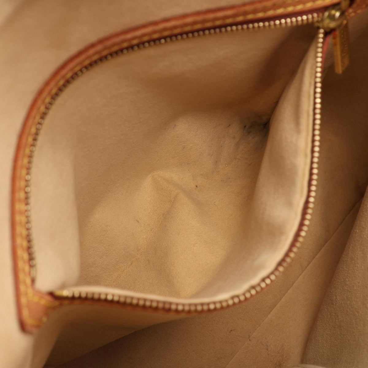 Louis Vuitton Monogram Looping GM — Brown