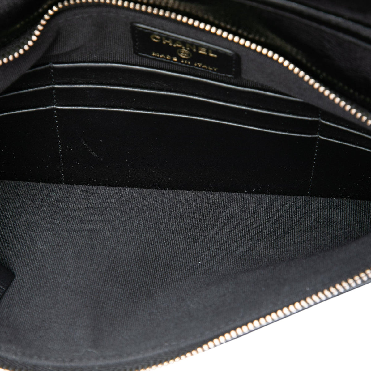 Chanel Shiny Crumpled Calfskin 31 Clutch with Chain — Black