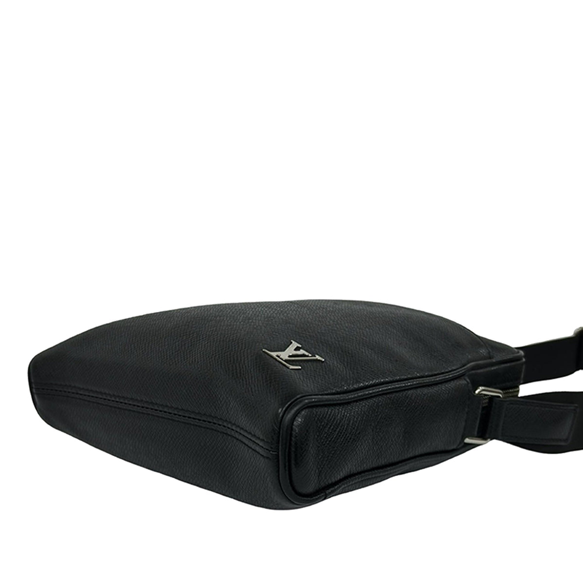 Louis Vuitton Taiga Alex Messenger BB