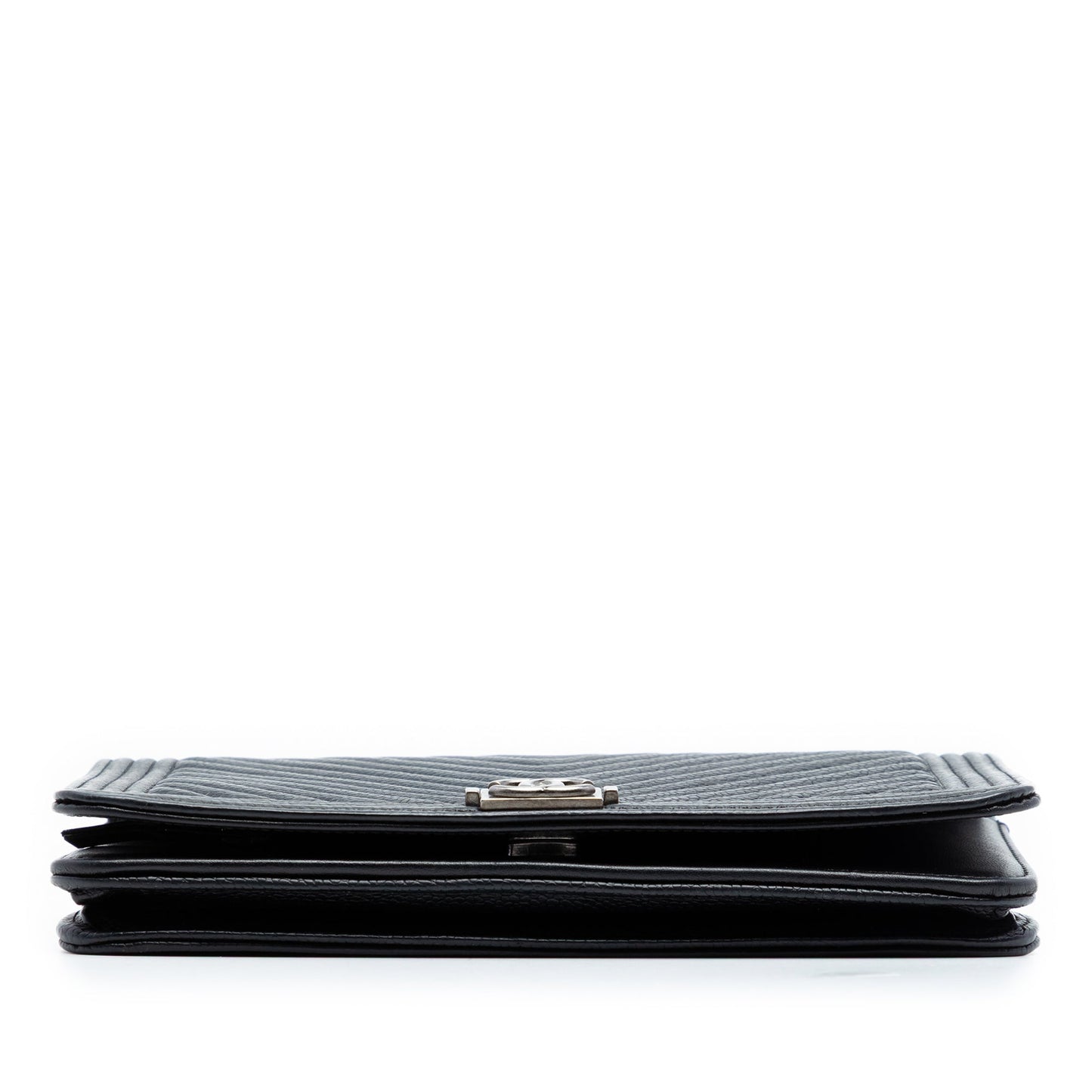 Chevron Caviar Boy Wallet On Chain