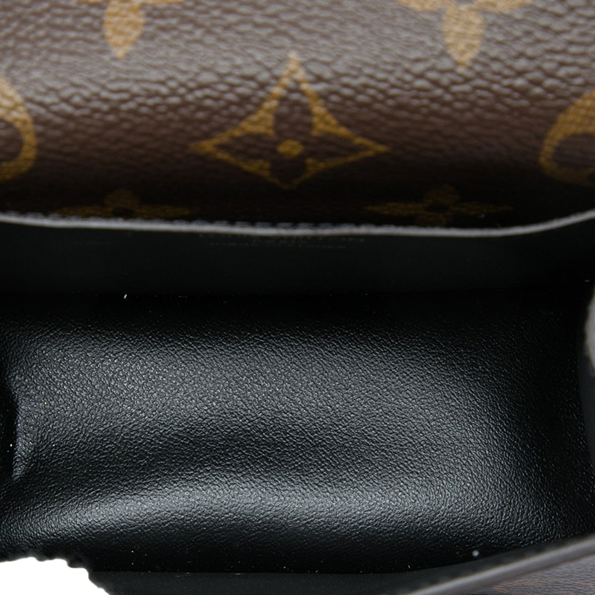 Louis Vuitton Monogram Daily Multi Pocket 30mm Belt