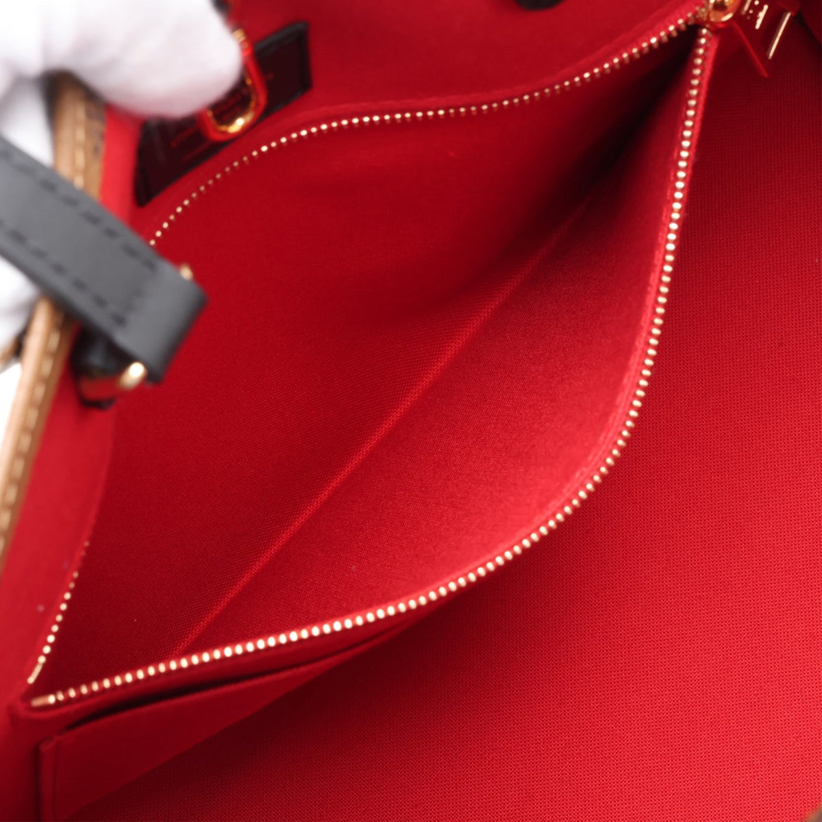 Louis Vuitton Monogram Reverse Giant OnTheGo MM