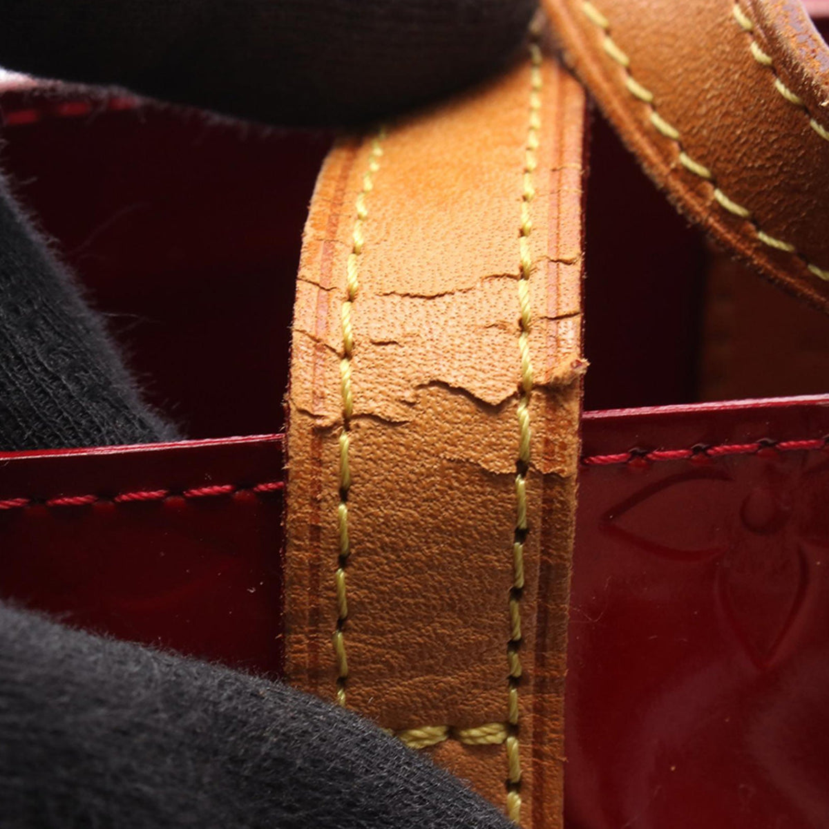 Louis Vuitton Monogram Vernis Reade PM — Red