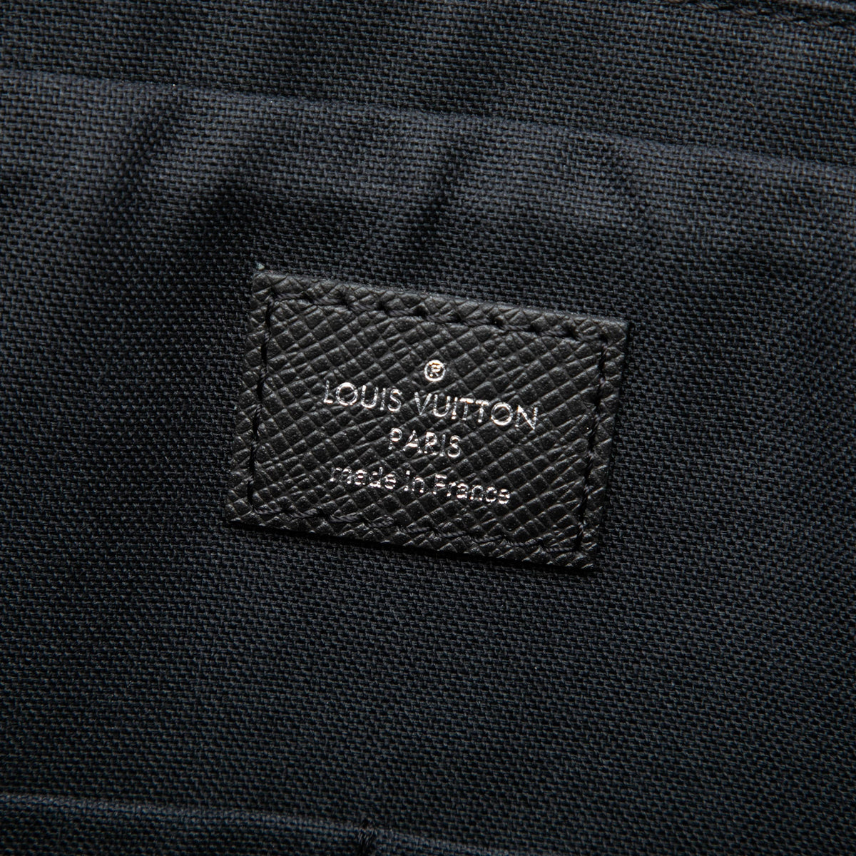 Louis Vuitton Taiga Porte Documents Business PM