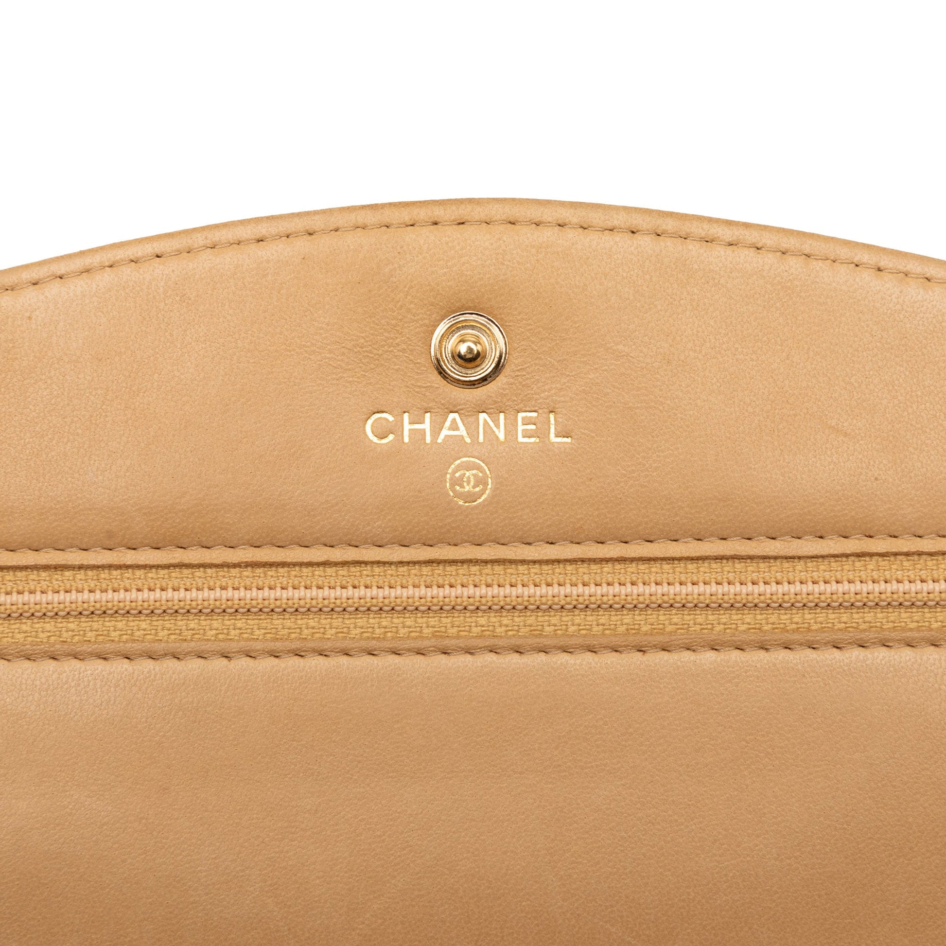 Chanel CC Caviar Wallet On Chain