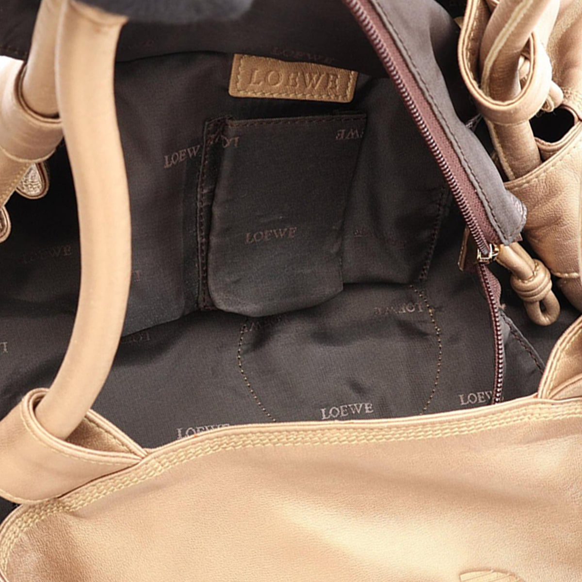LOEWE Metallic Nappa Aire — Gold