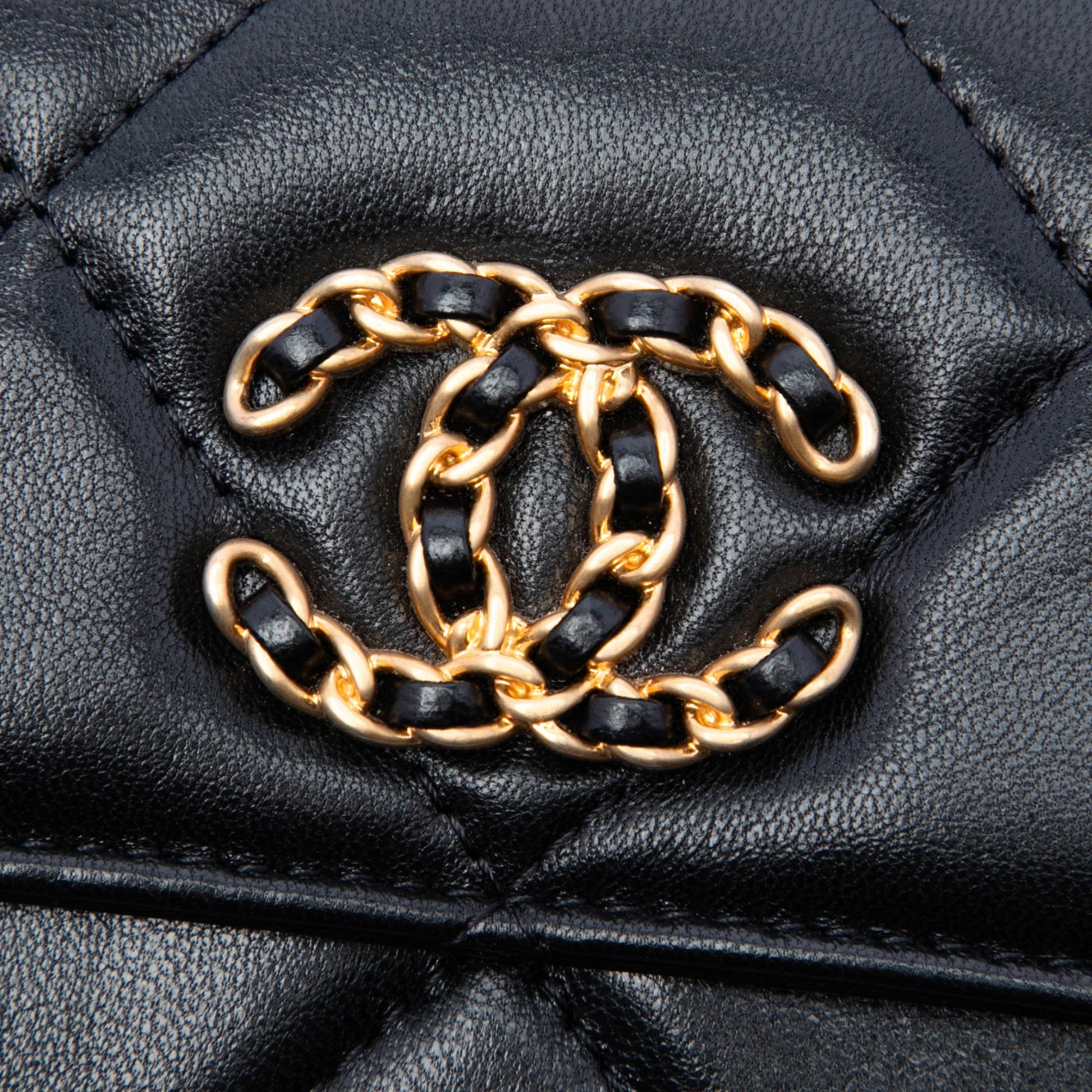 Chanel Quilted Lambskin 19 Flap Coin Purse With Chain