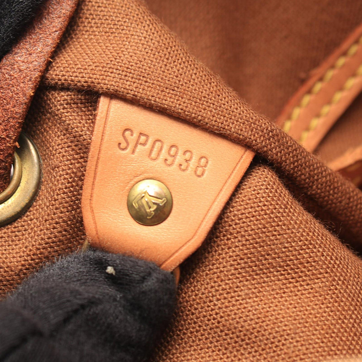 Louis Vuitton Monogram Montsouris MM — Brown