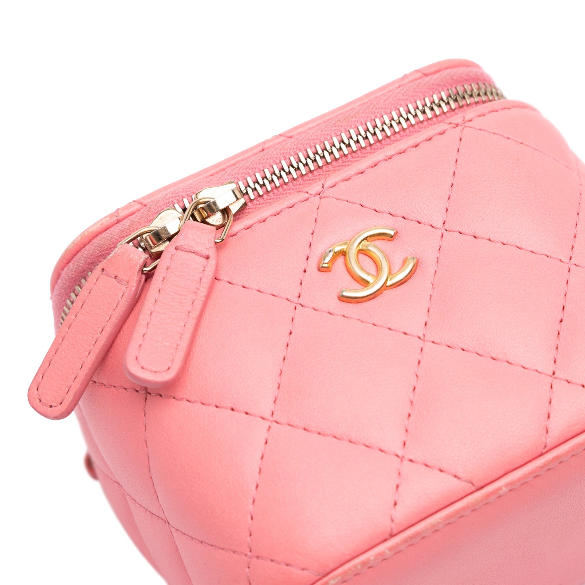 Chanel Mini Quilted Lambskin Pearl Crush Vanity Case With Chain