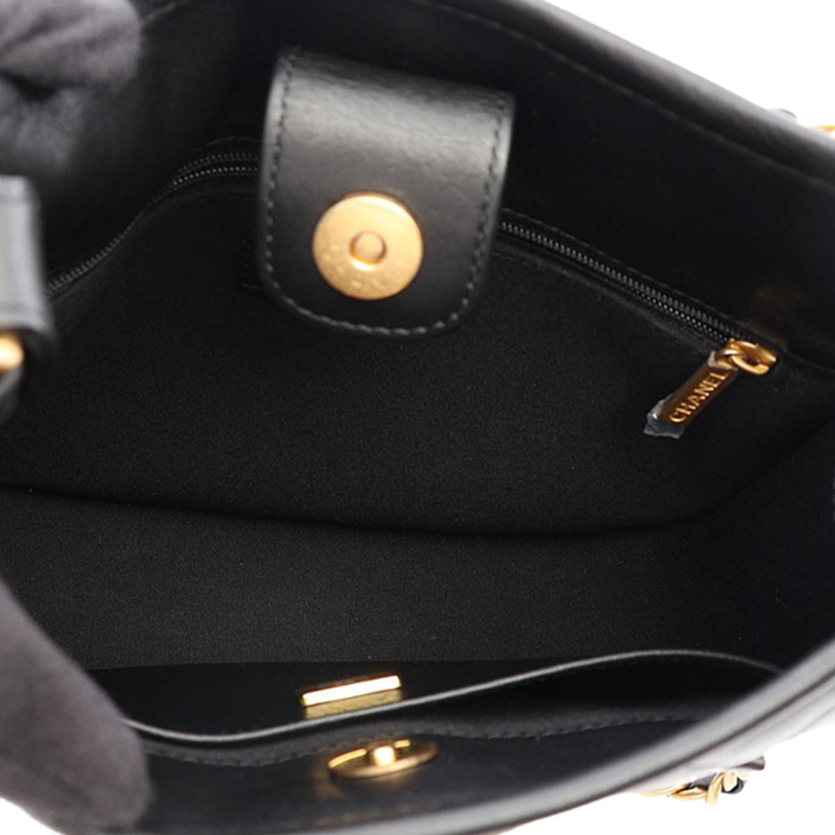 Chanel Small CC Quilted Lambskin Front Pocket Chain Hobo Bag — Black