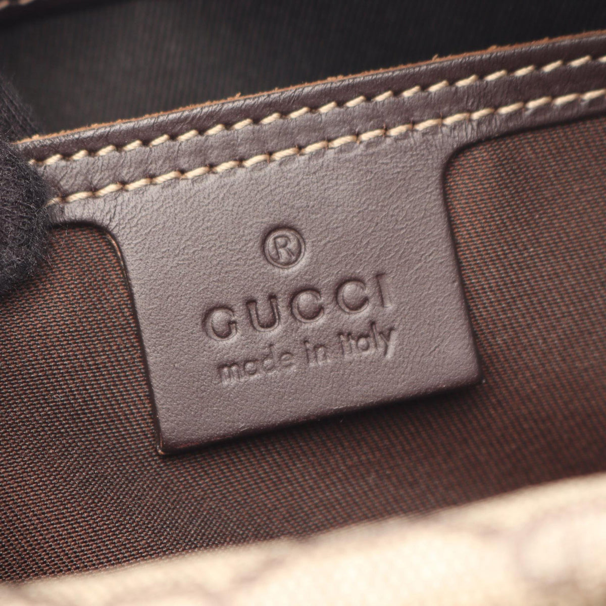Gucci GG Supreme Crossbody — Beige