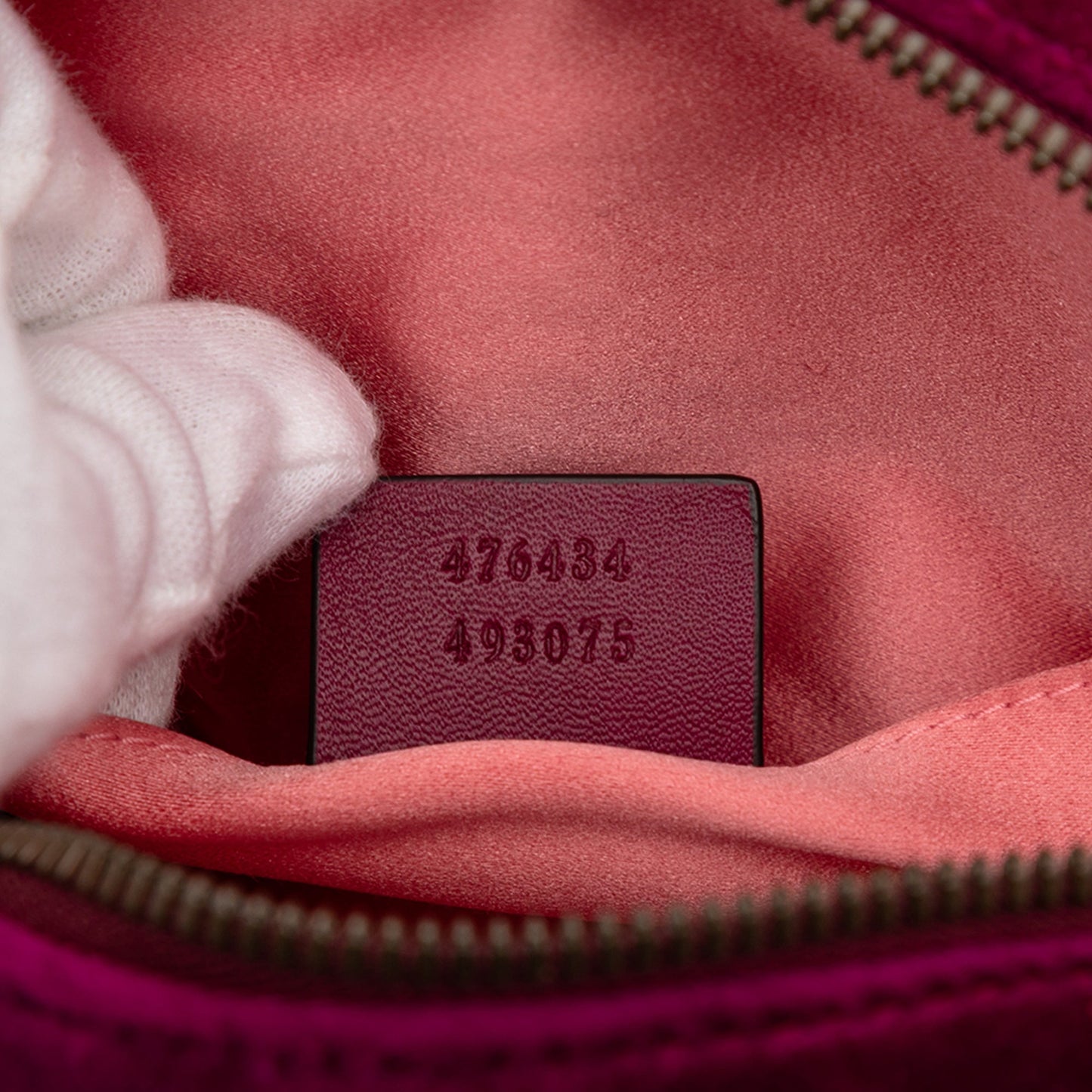 Gucci GG Marmont Matelasse Velvet Belt Bag