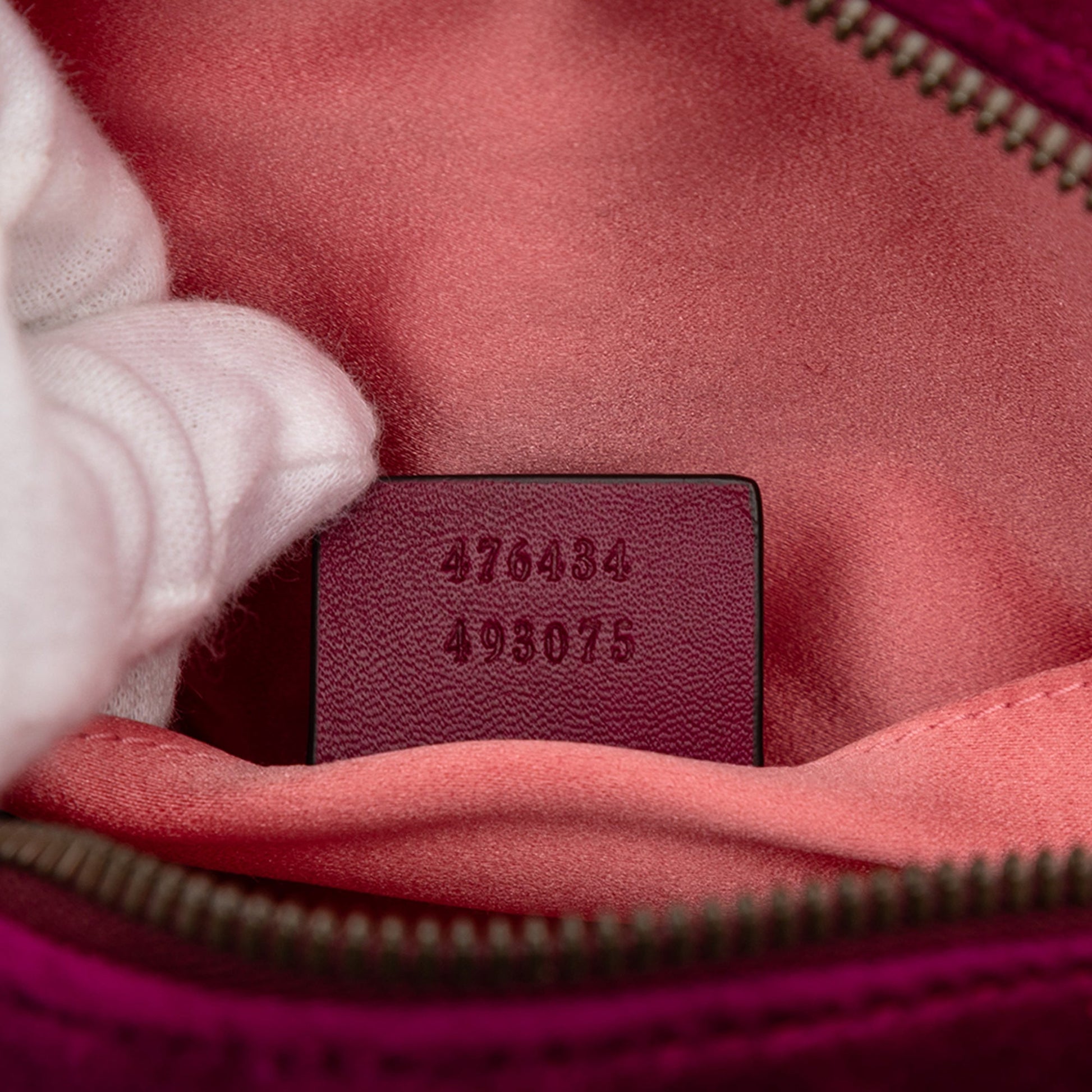 Gucci GG Marmont Matelasse Velvet Belt Bag