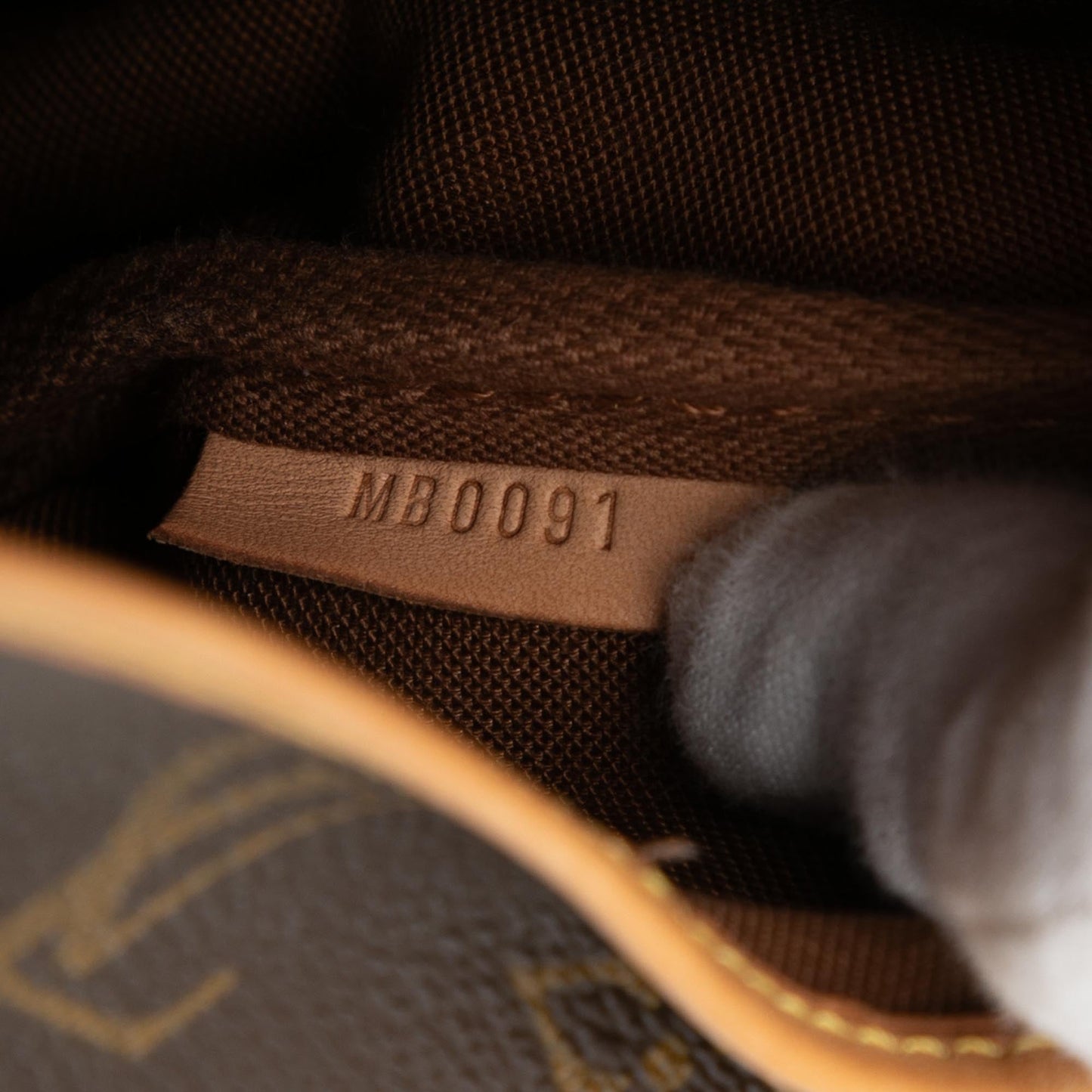 Louis Vuitton Monogram Saumur 30