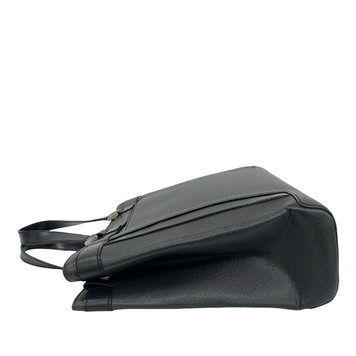 Louis Vuitton Taiga Kasbek PM — Black