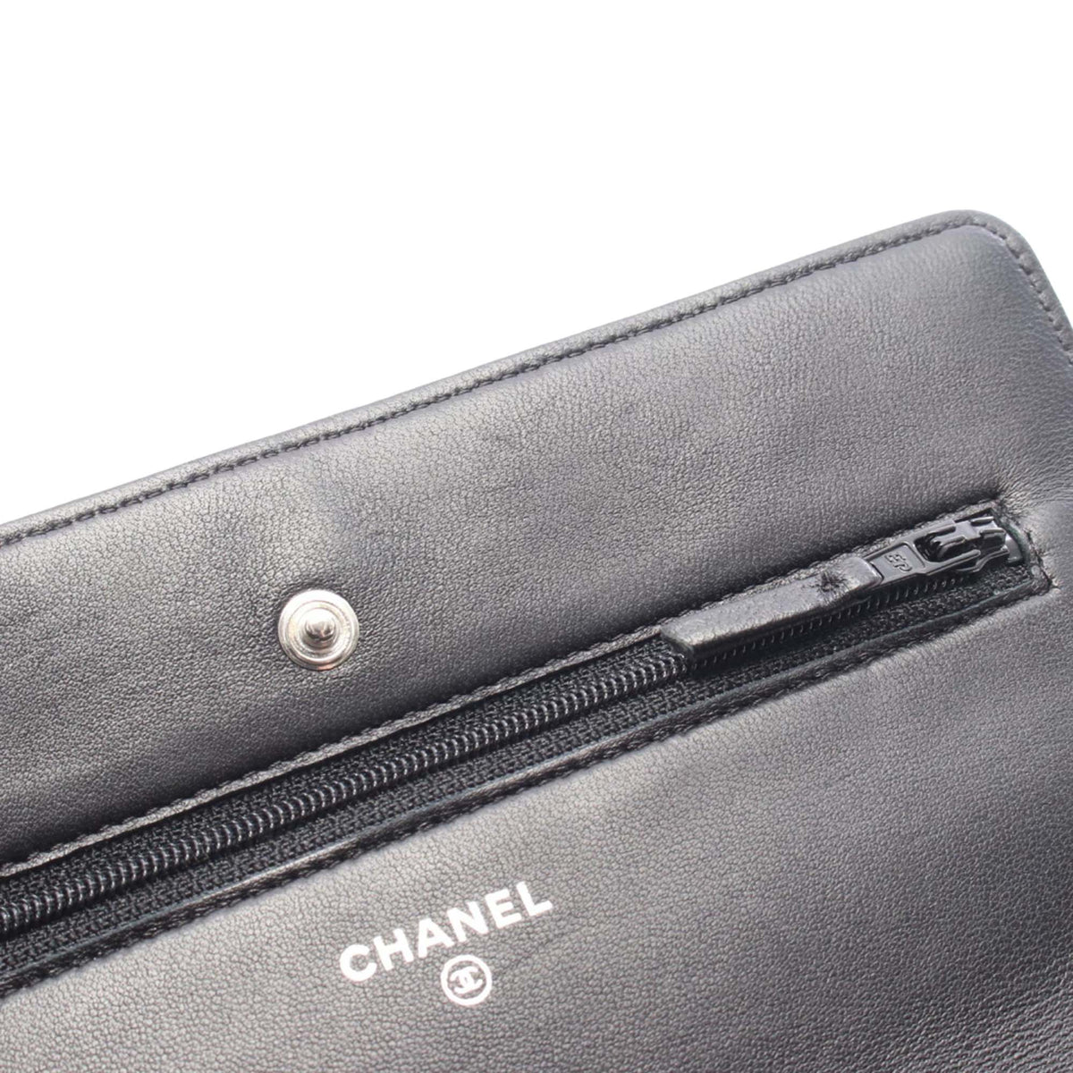 Chanel CC Quilted Lambskin Wallet On Chain — Black