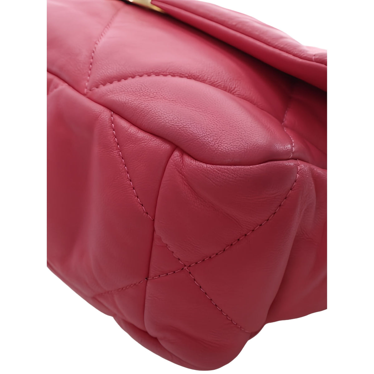 Chanel Medium Lambskin 19 Flap — Pink