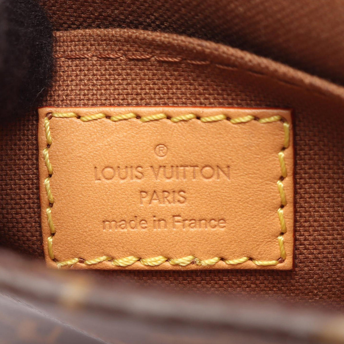 Louis Vuitton Monogram Petit Sac Plat