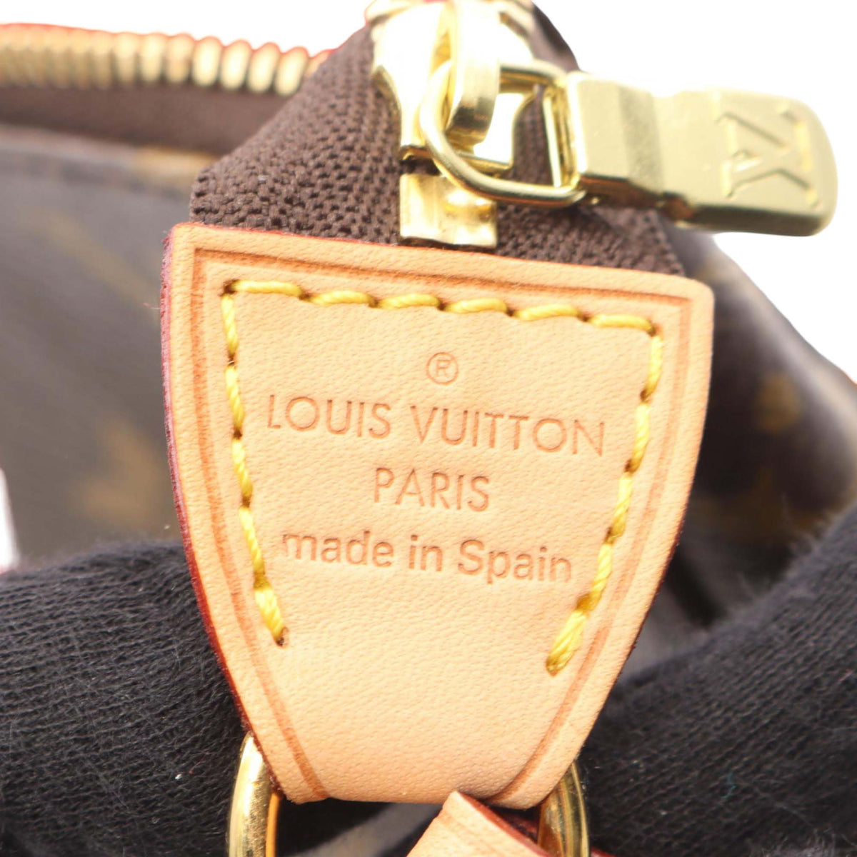 Louis Vuitton Monogram V Pochette Accessoires