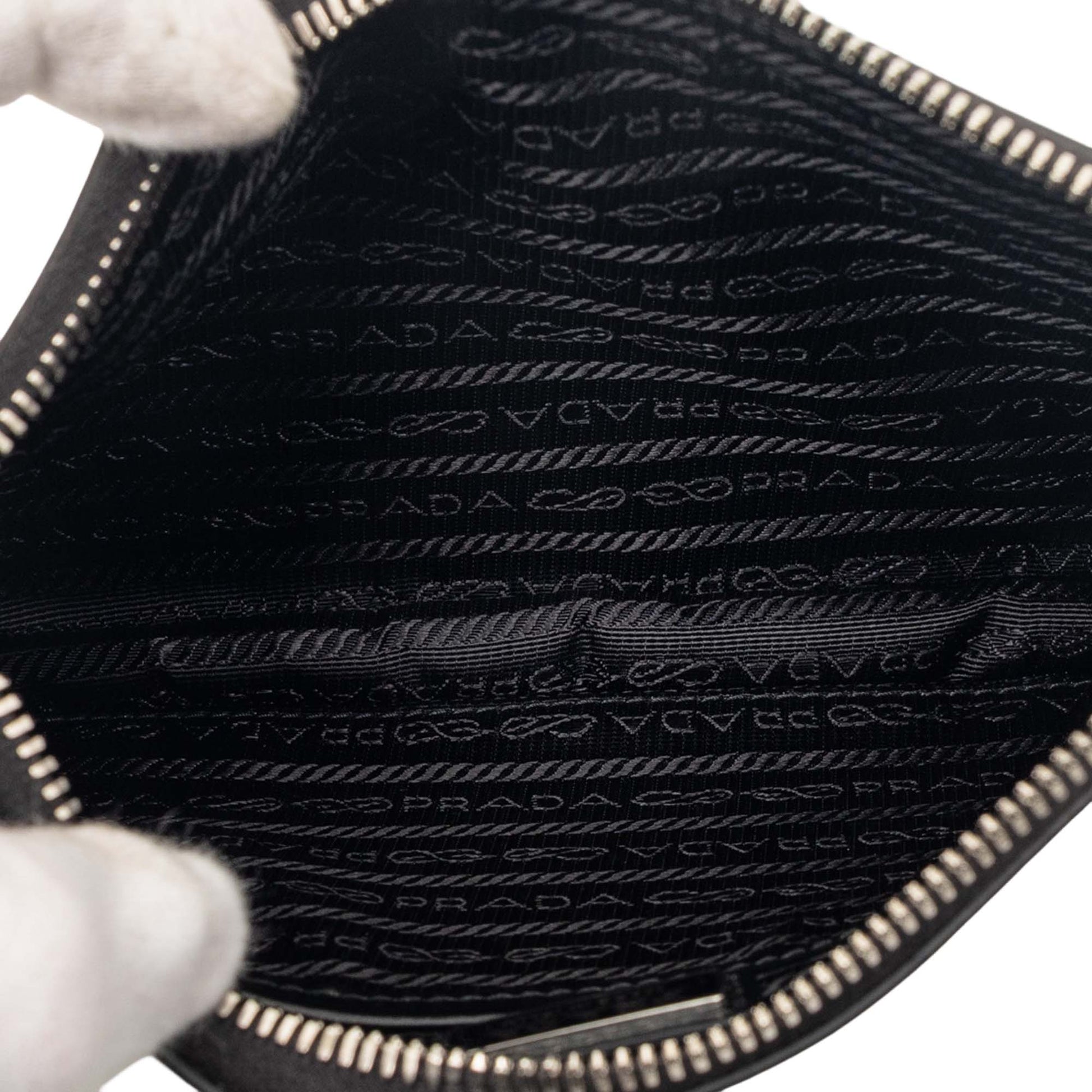 Brushed Leather Re Edition Zip Messenger Bag