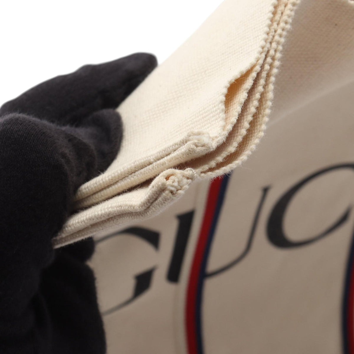 Gucci Canvas Ouroboros Tote — Beige