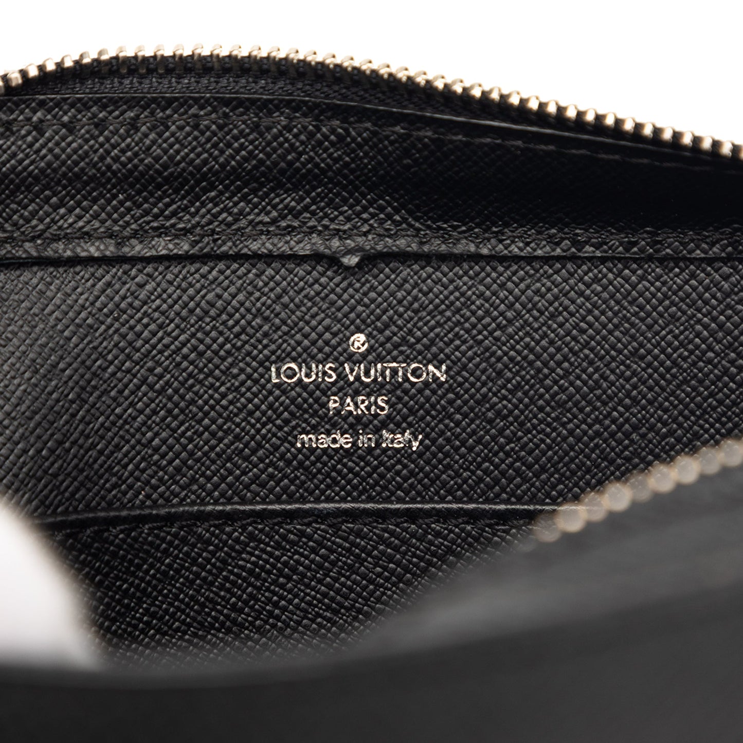 Louis Vuitton Taiga Pochette Baikal