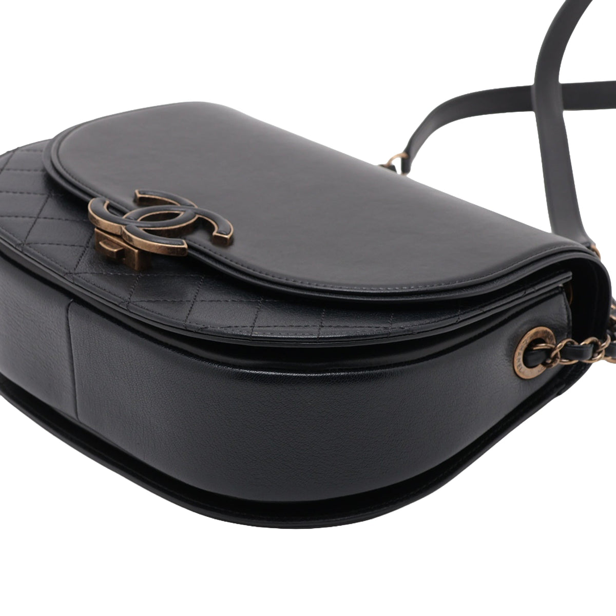 Chanel Medium Shiny Calfskin and Quilted Goatskin Coco Curve Flap — Black