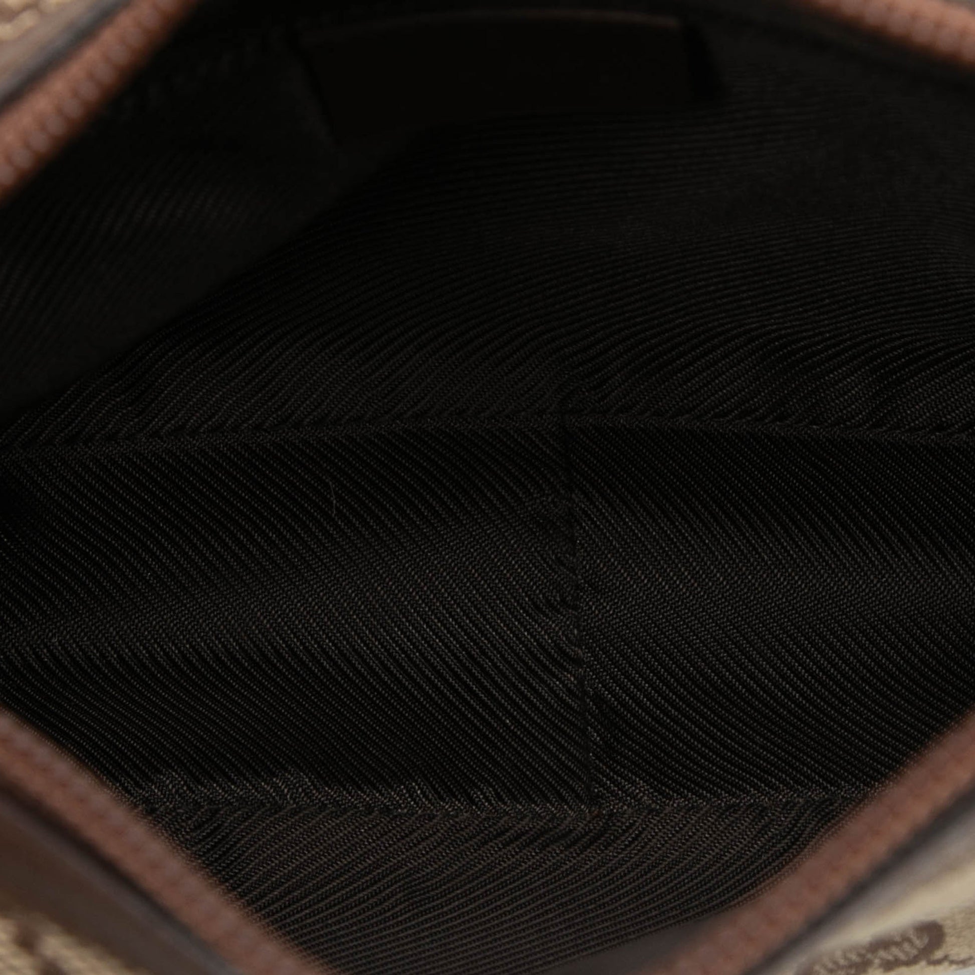 GG Canvas Shoulder Bag