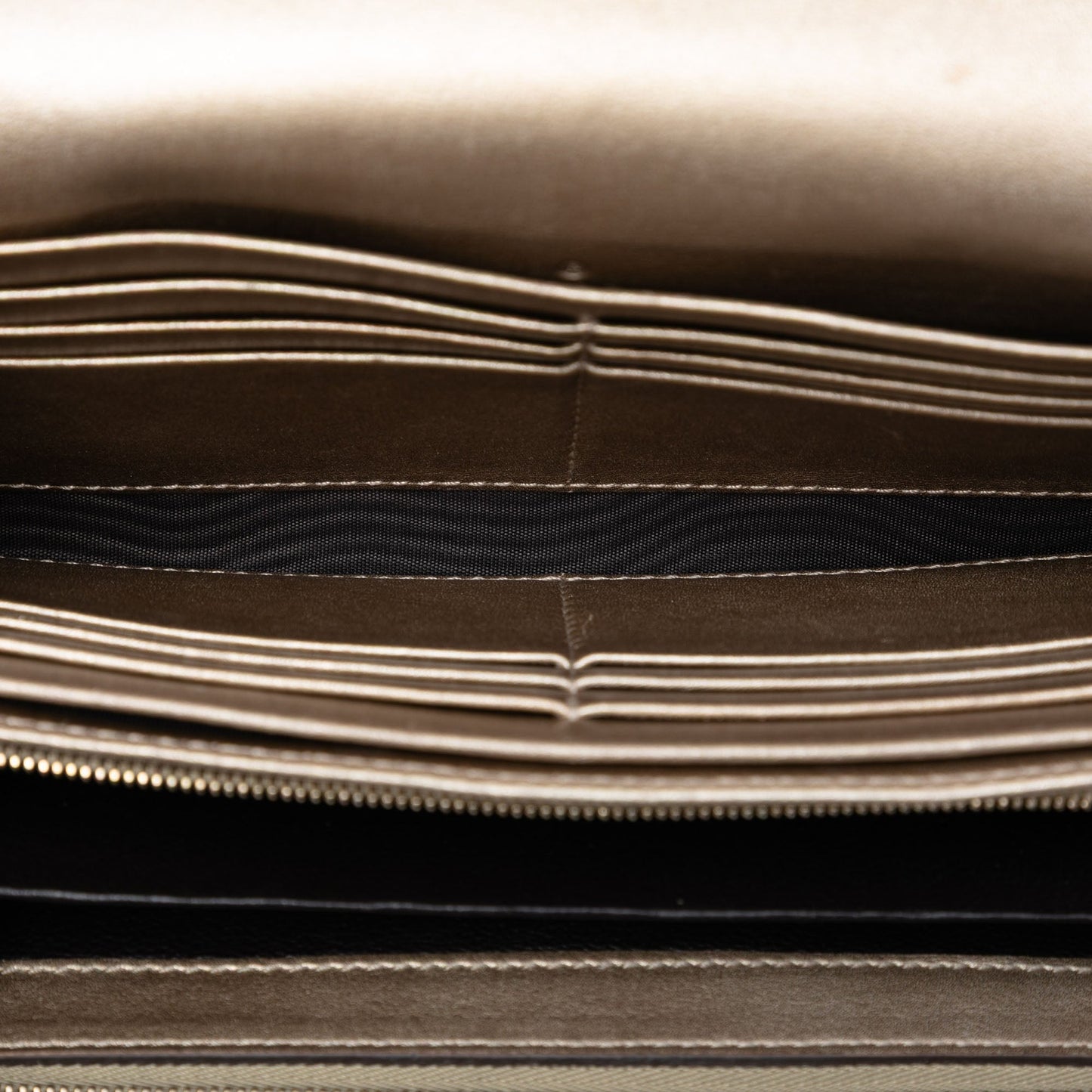 Metallic Microguccissima Dice Wallet On Chain