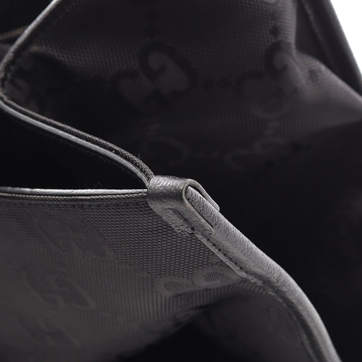 Gucci GG Leather Off The Grid Tote — Black