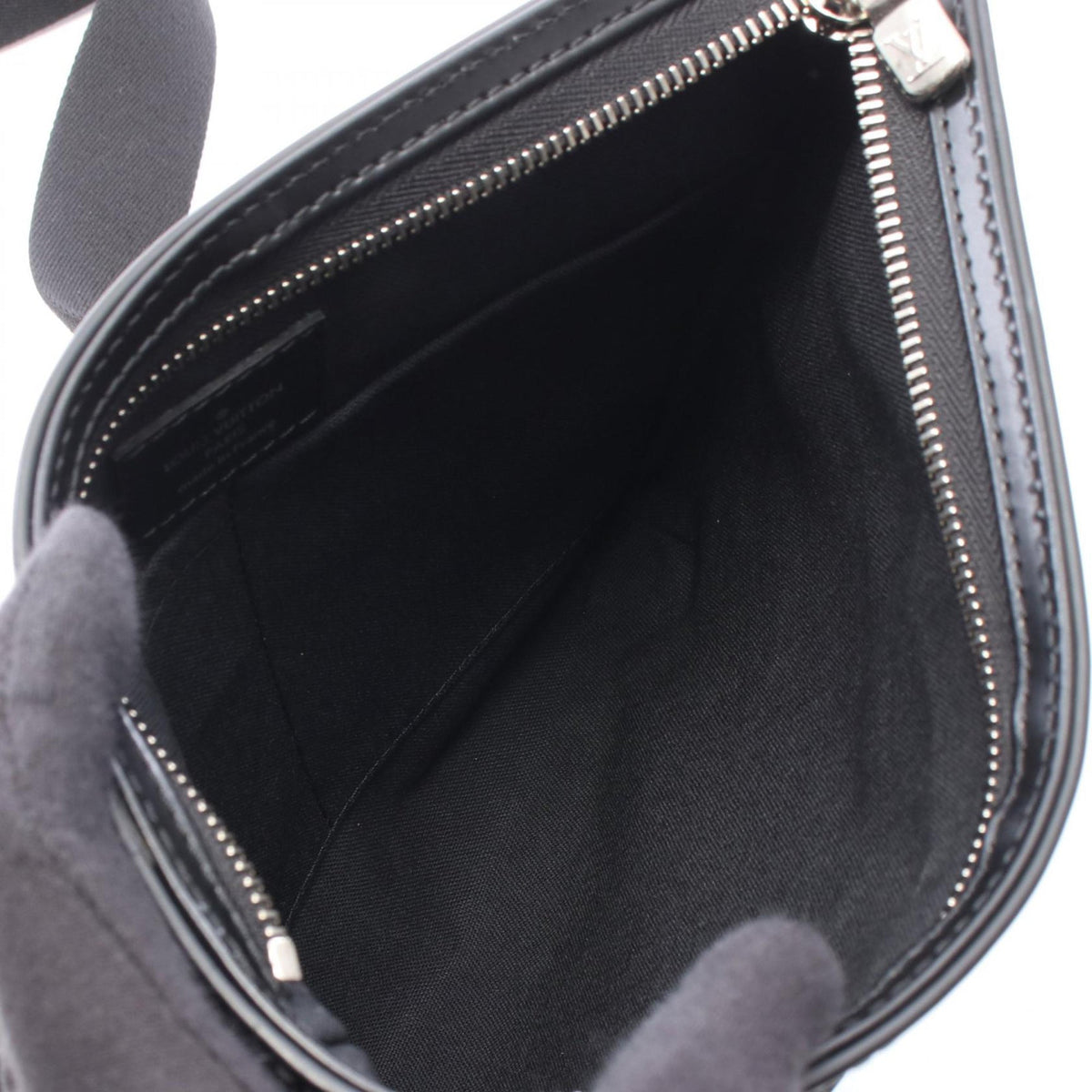 Louis Vuitton Damier Graphite Thomas — Black