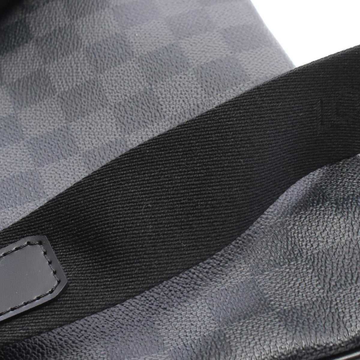 Louis Vuitton Damier Graphite Thomas — Black