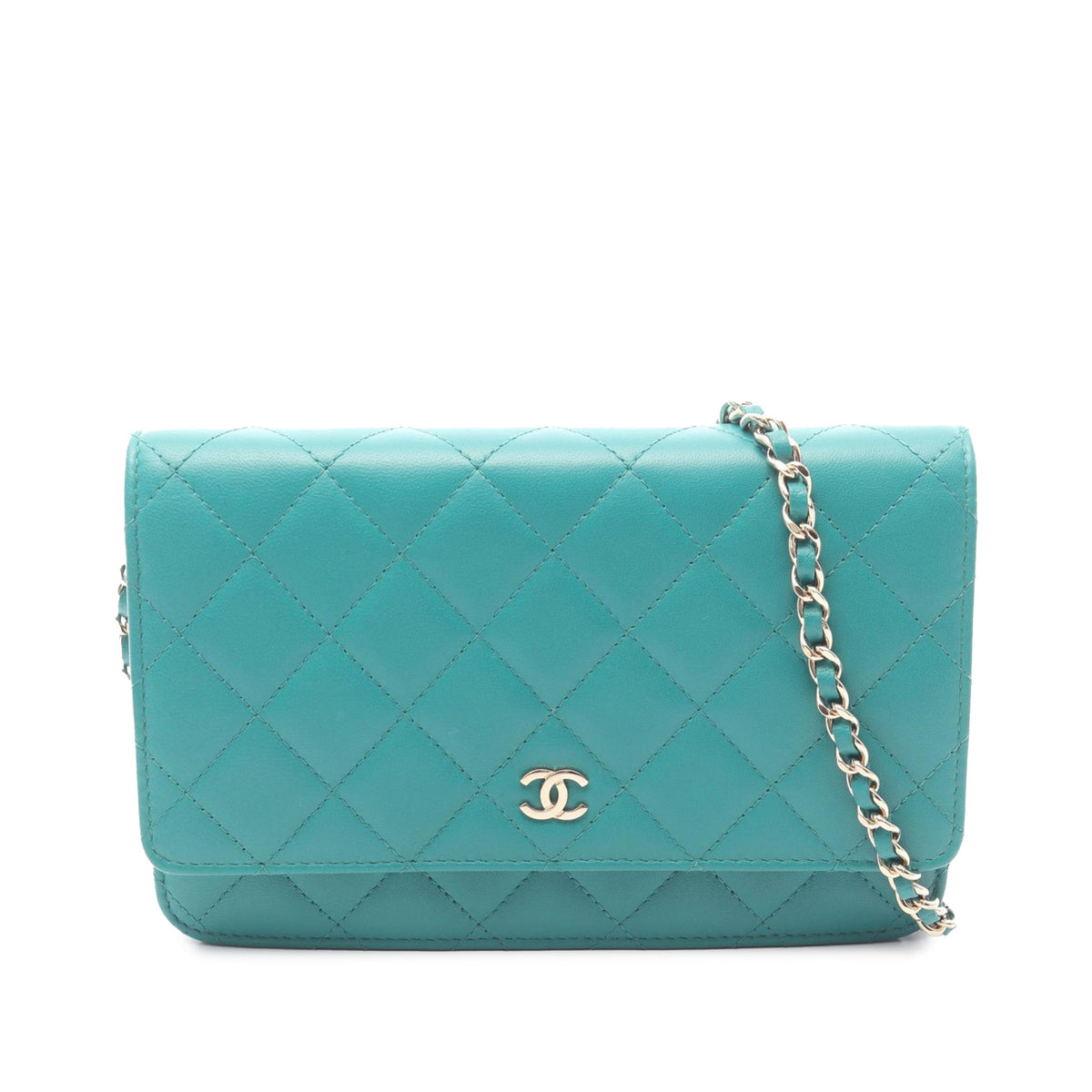 Chanel CC Quilted Lambskin Wallet On Chain — Blue