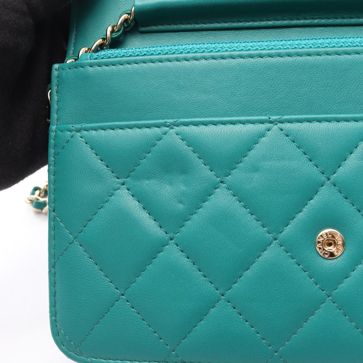 Chanel CC Quilted Lambskin Wallet On Chain — Blue