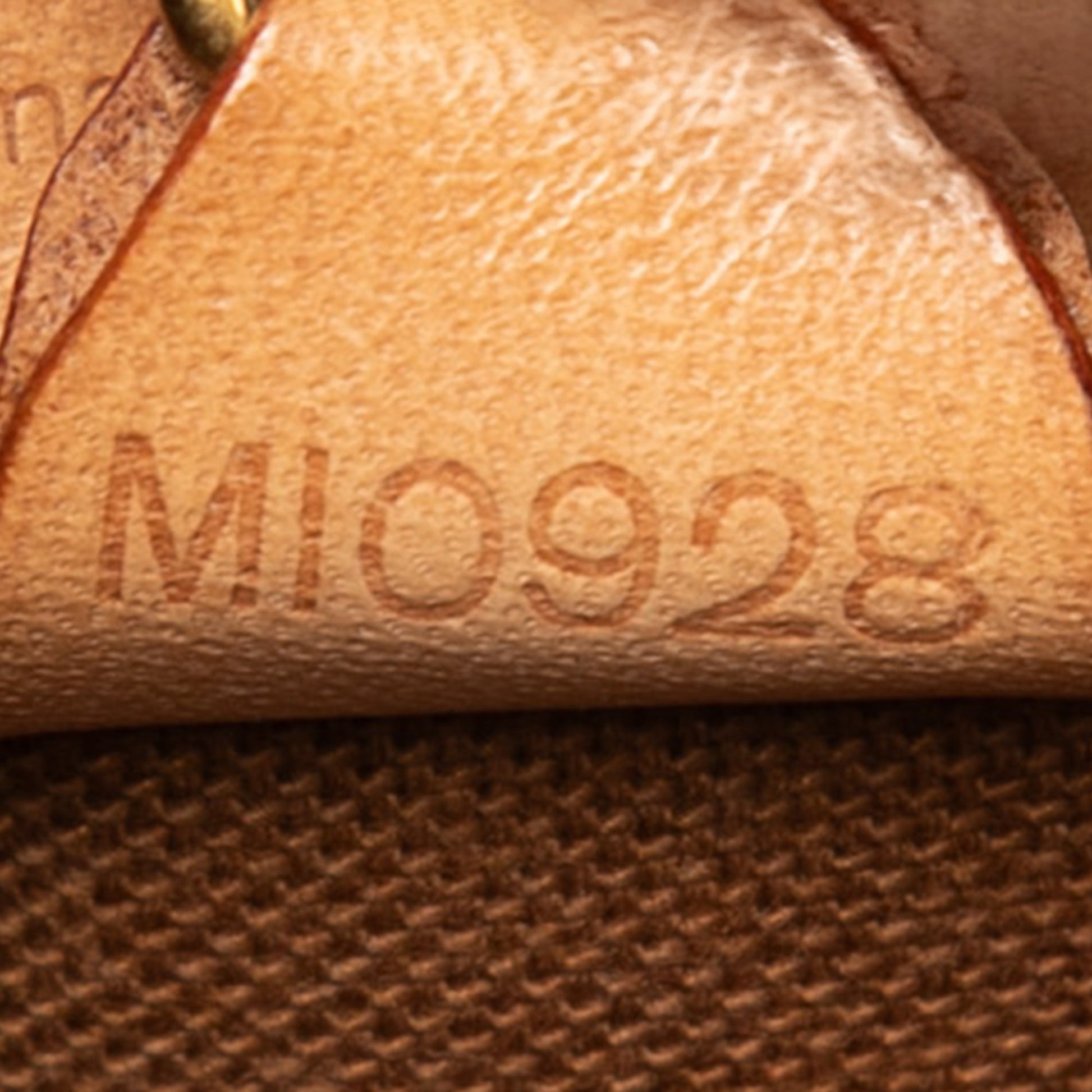 Louis Vuitton Monogram Ellipse MM