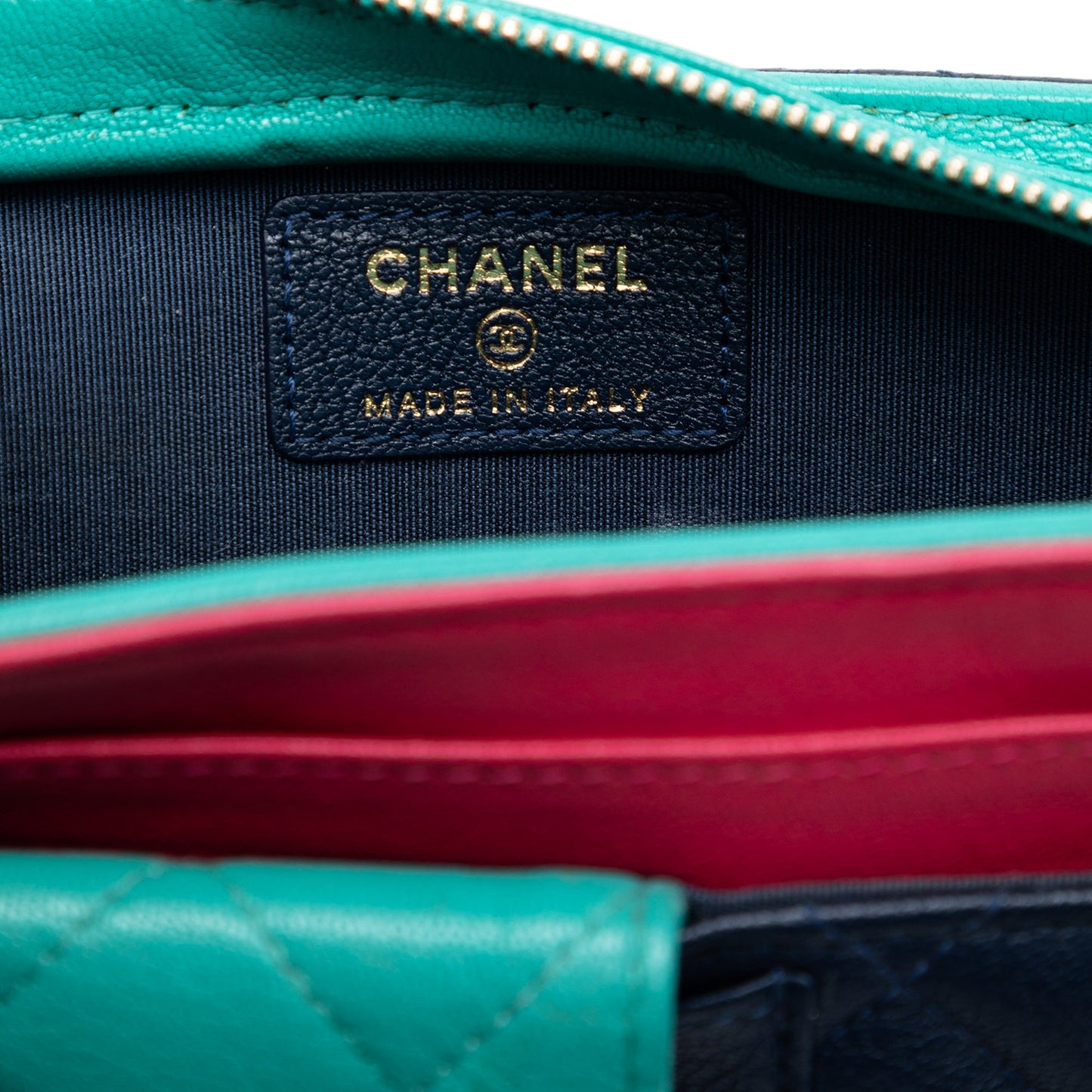 CC Tricolor Quilted Goatskin Multi Pocket Wallet On Chain