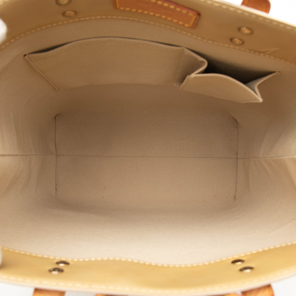 Louis Vuitton Monogram Vernis Reade MM
