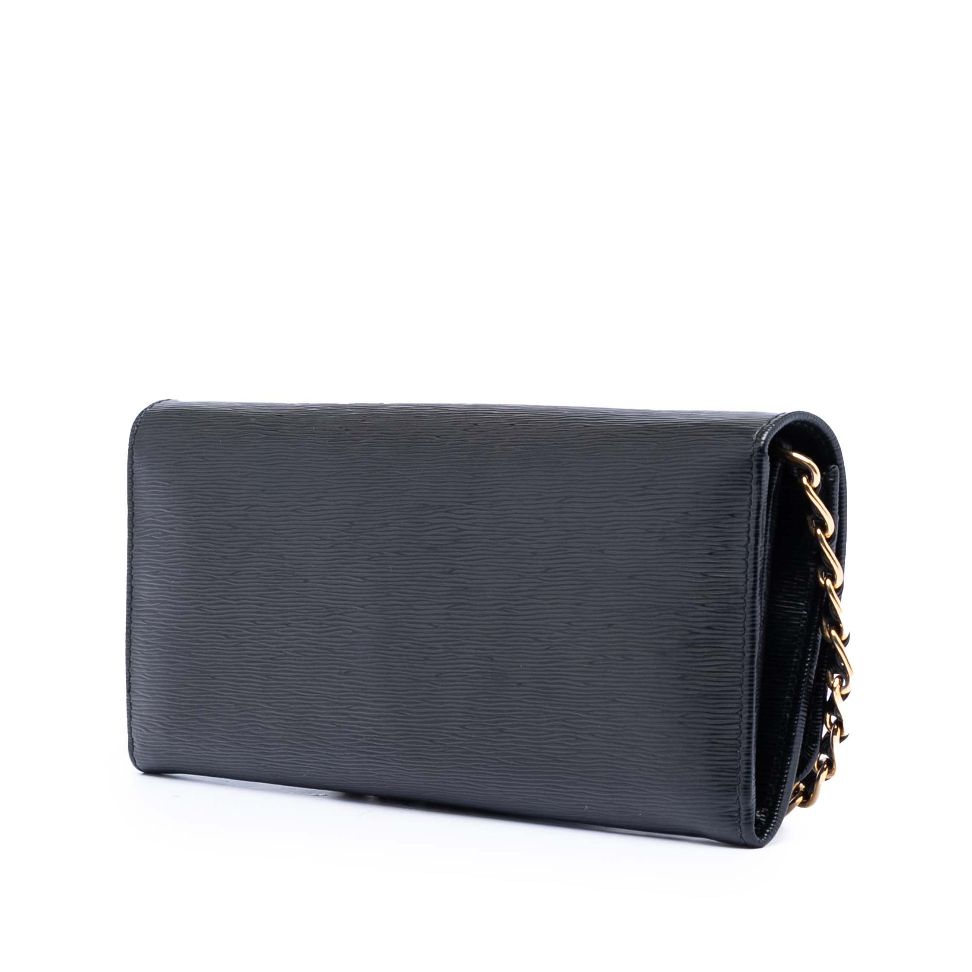 Prada Vitello Move Wallet On Chain