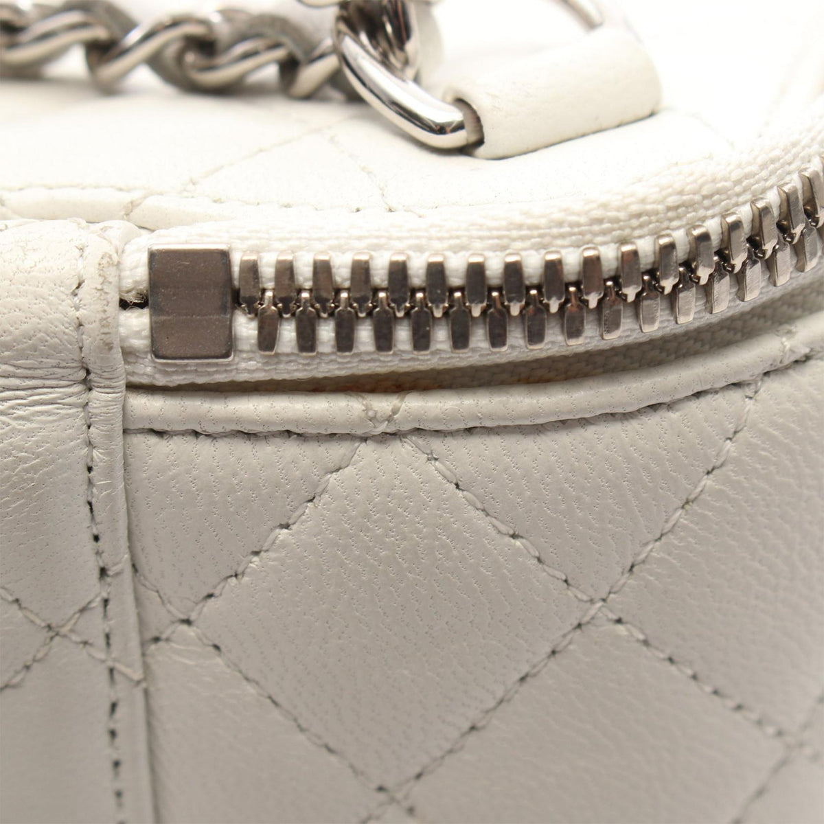 Chanel CC Quilted Lambskin Vanity Case — White