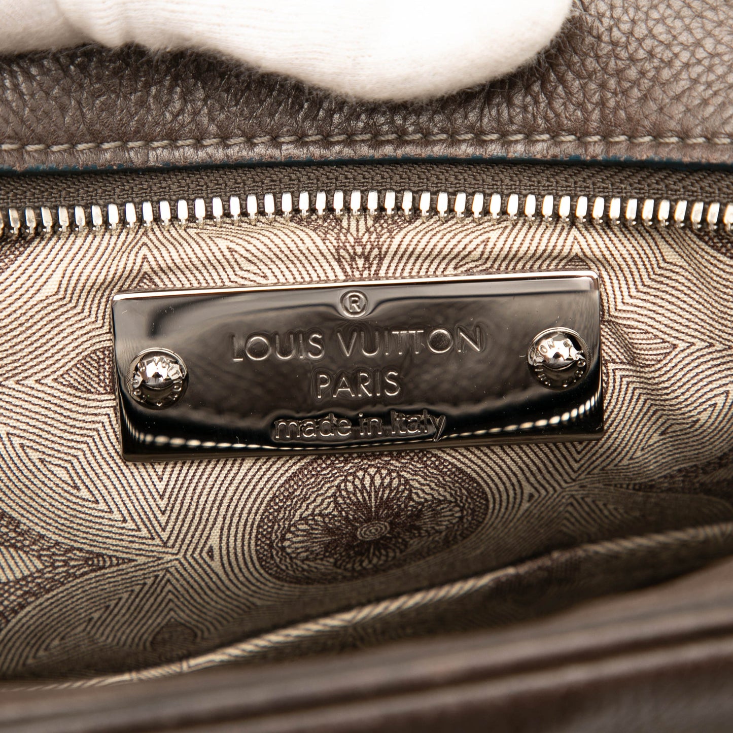 Louis Vuitton Leather Bequia Trotter MM