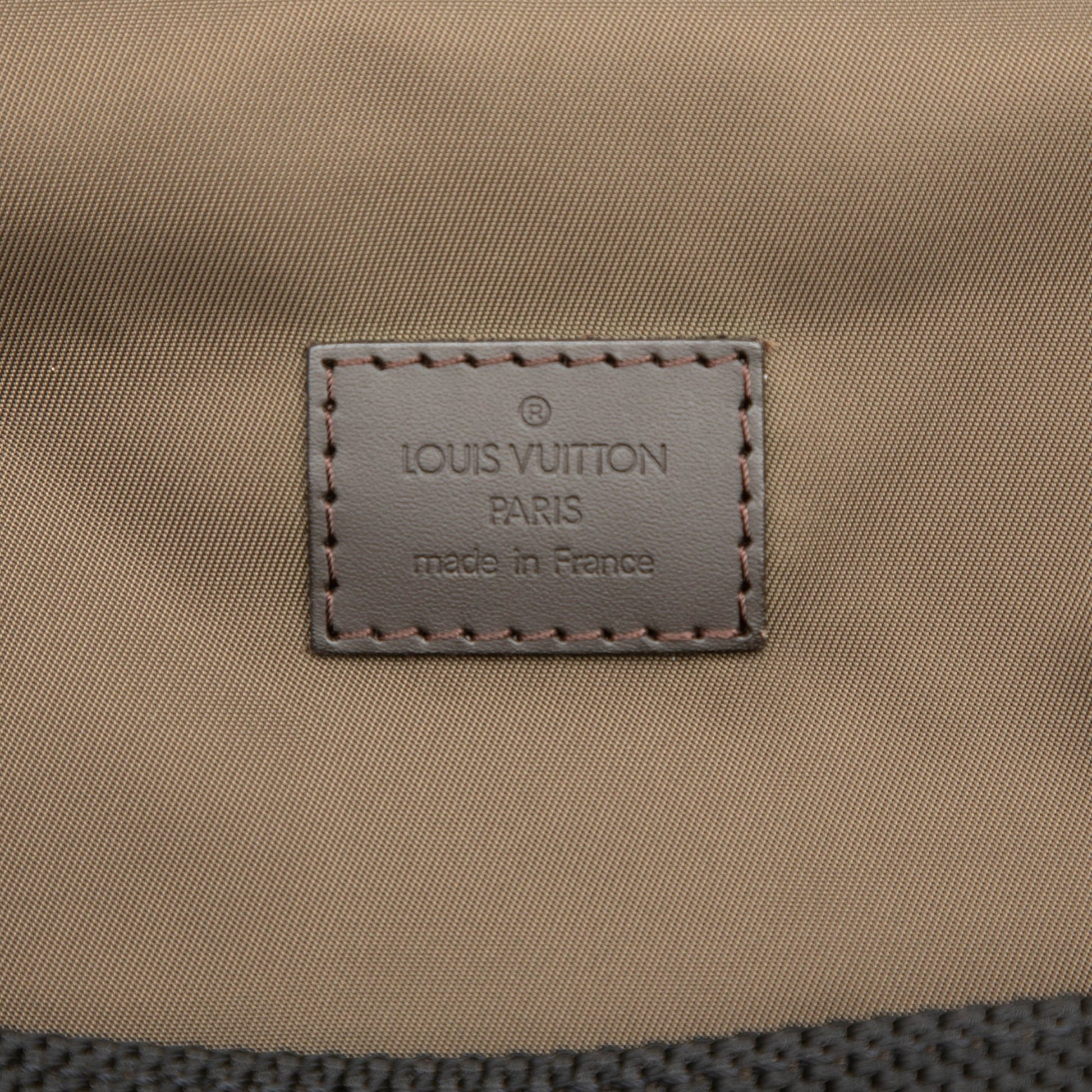 Louis Vuitton Damier Geant Messenger Bag