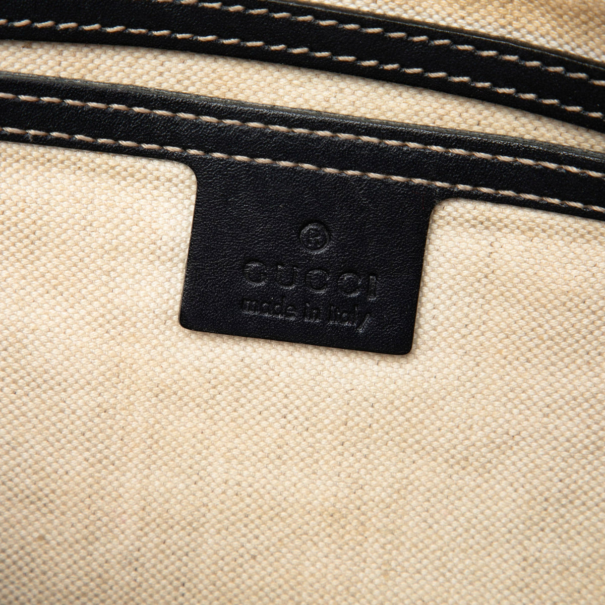Gucci GG Supreme Crossbody — Beige