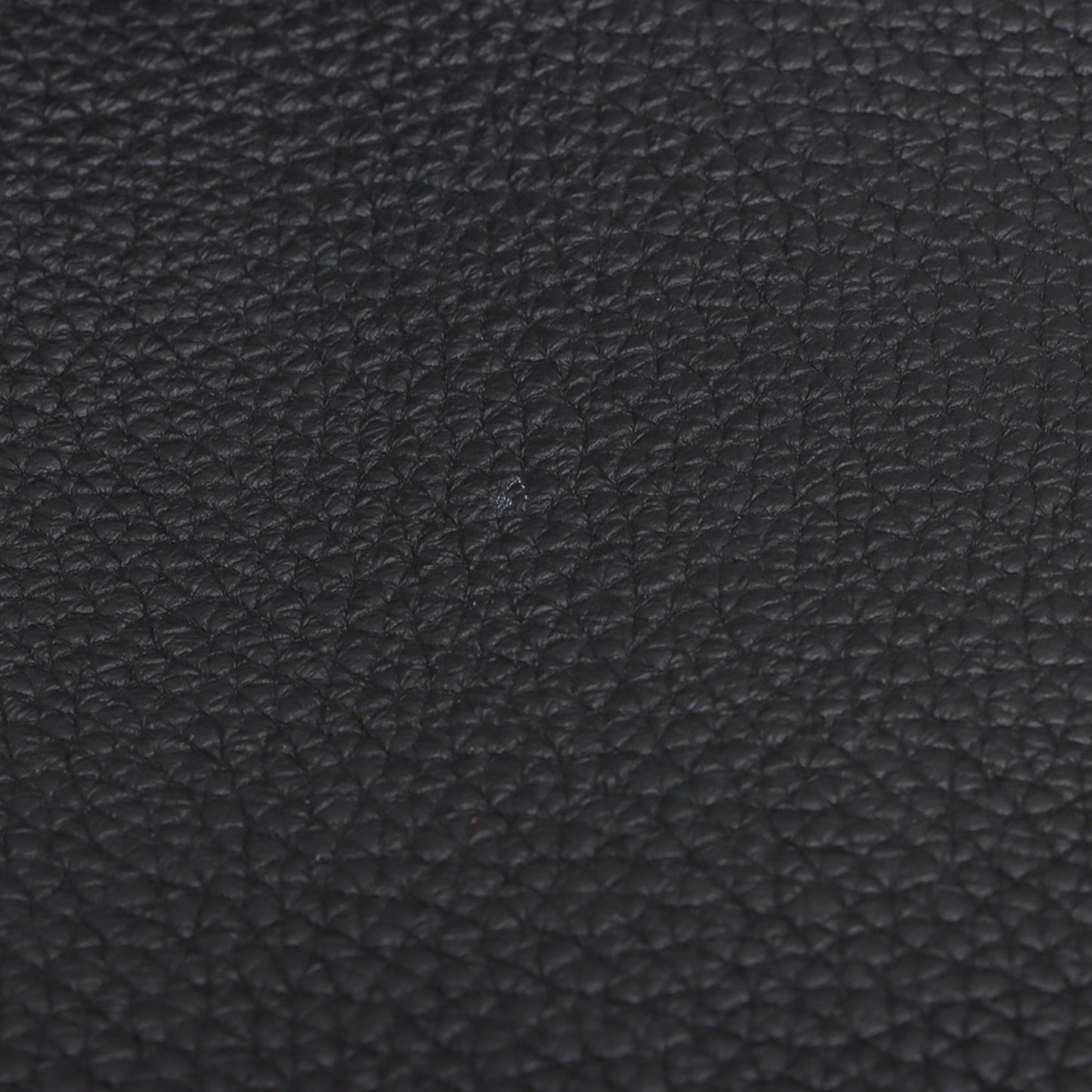 Louis Vuitton Grained Calfskin Low Key Cabas MM
