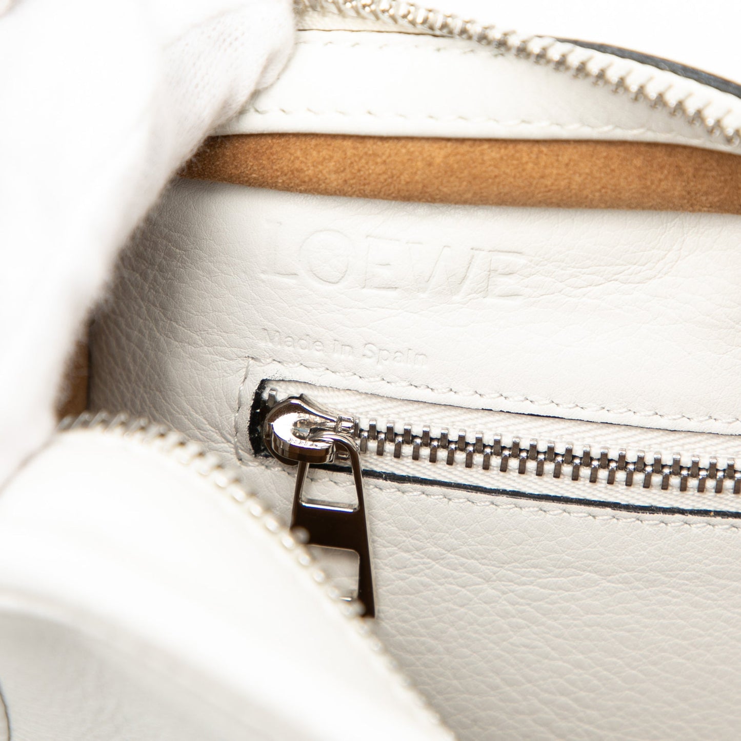 Leather Amazona 23