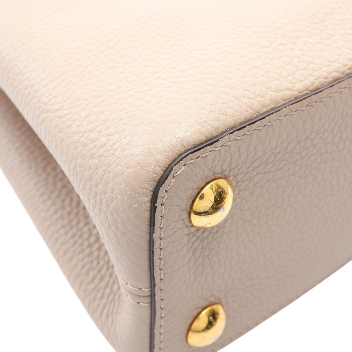 Louis Vuitton Taurillon Capucines BB — Beige