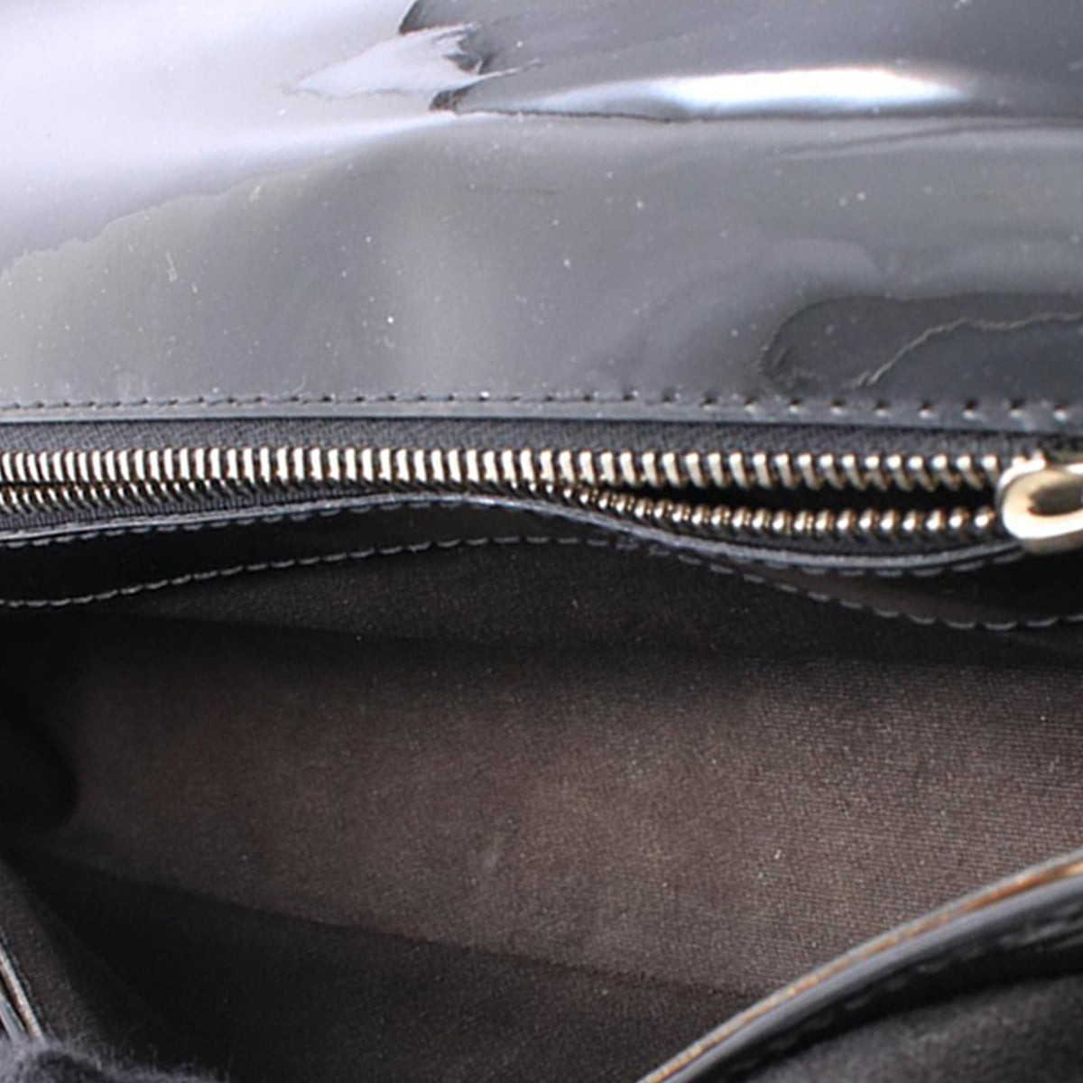 Louis Vuitton Electric Epi Sobe — Black