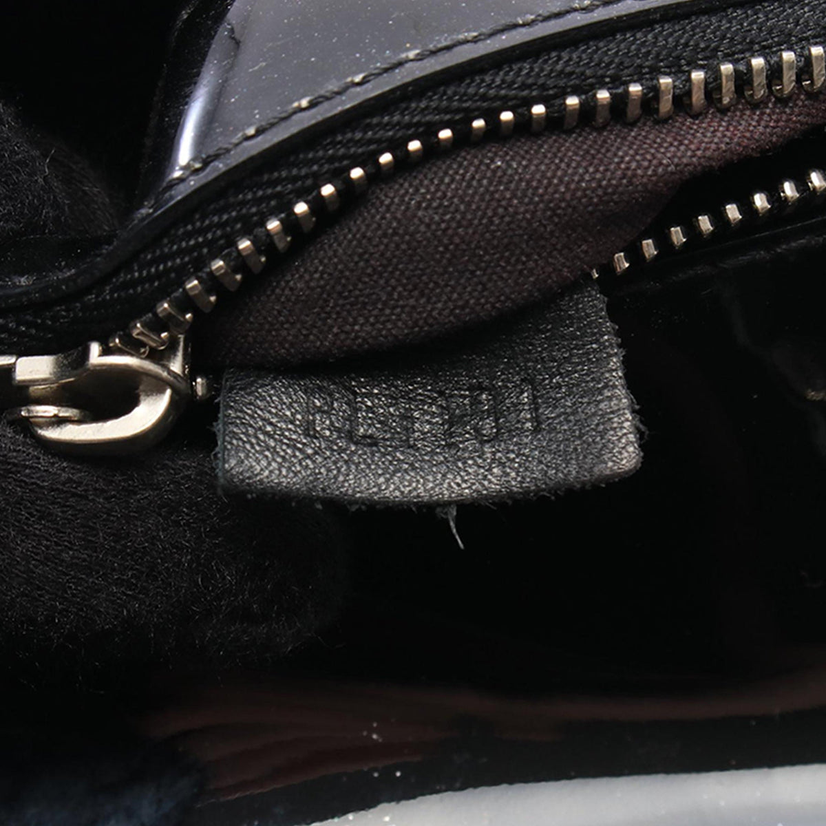 Louis Vuitton Electric Epi Sobe — Black