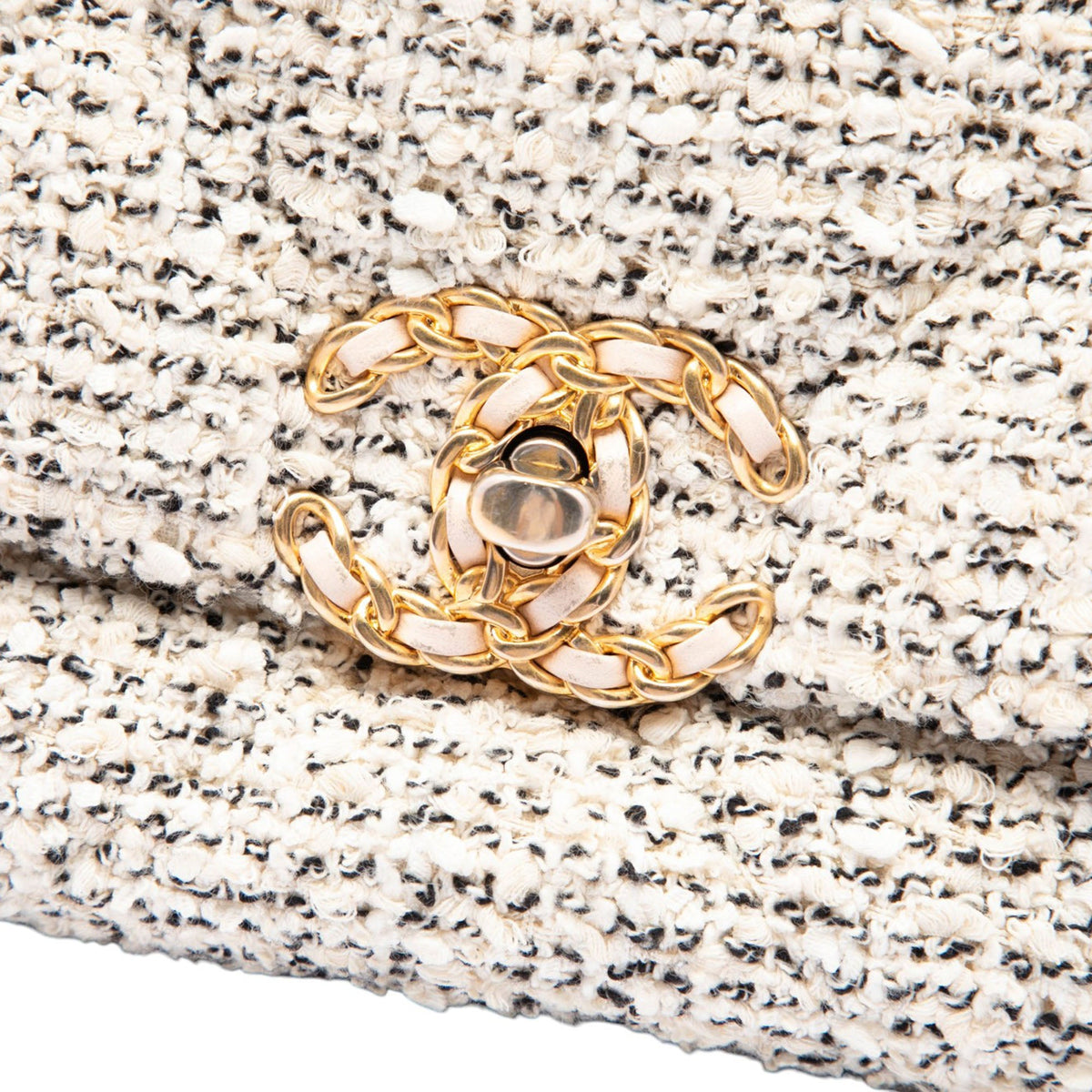 Chanel Medium Tweed 19 Flap