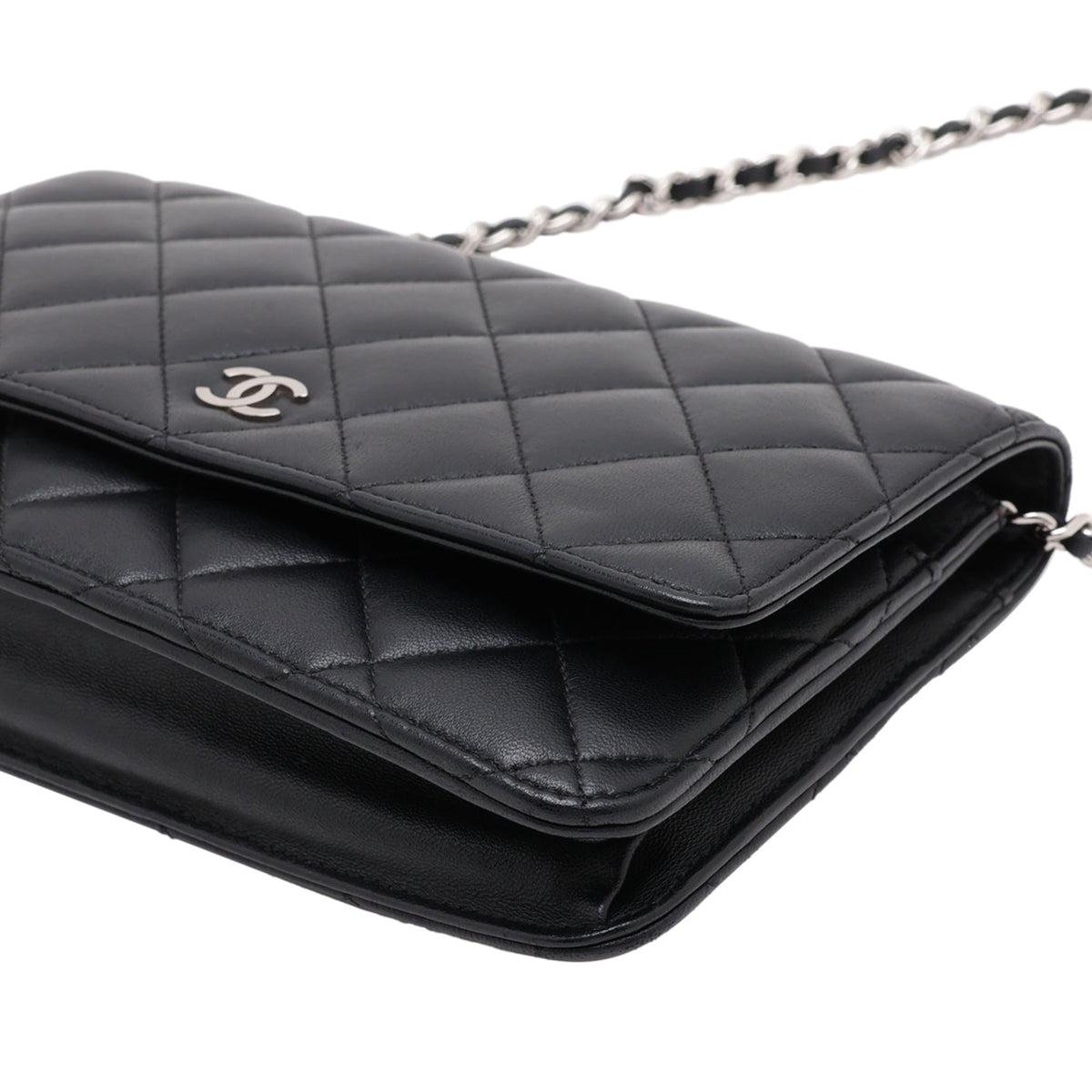 Chanel CC Quilted Lambskin Wallet On Chain — Black